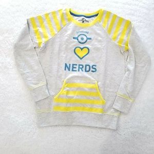 Universal Studios minions pullover shirt sz Small